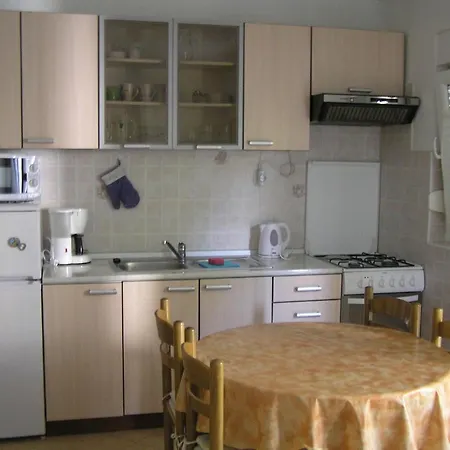 With Parking Space - Donja, Rab - 15999 Supetarska Draga