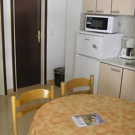 With Parking Space - Donja, Rab - 15999 Supetarska Draga