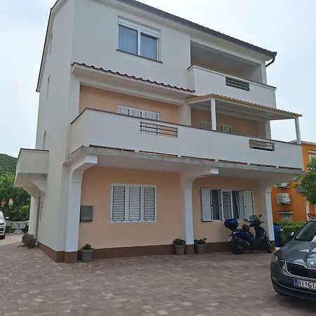 Apartment With Parking Space - Donja, Rab - 15999 *