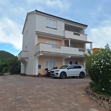 With Parking Space - Donja, Rab - 15999 Supetarska Draga