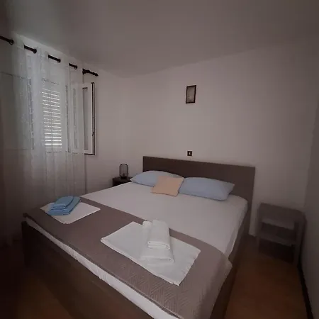 With Parking Space - Donja, Rab - 15999 Apartment *